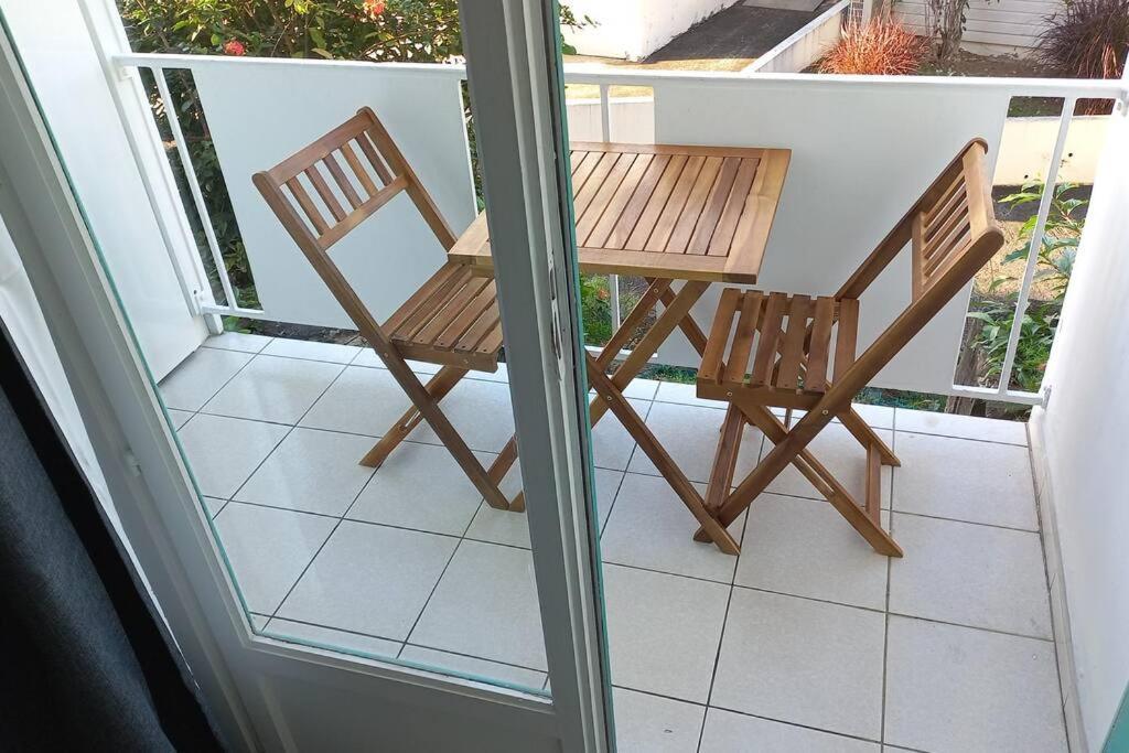 Appartement Avec Piscine Proche De La Mer Ле Троа-Илет Екстериор снимка